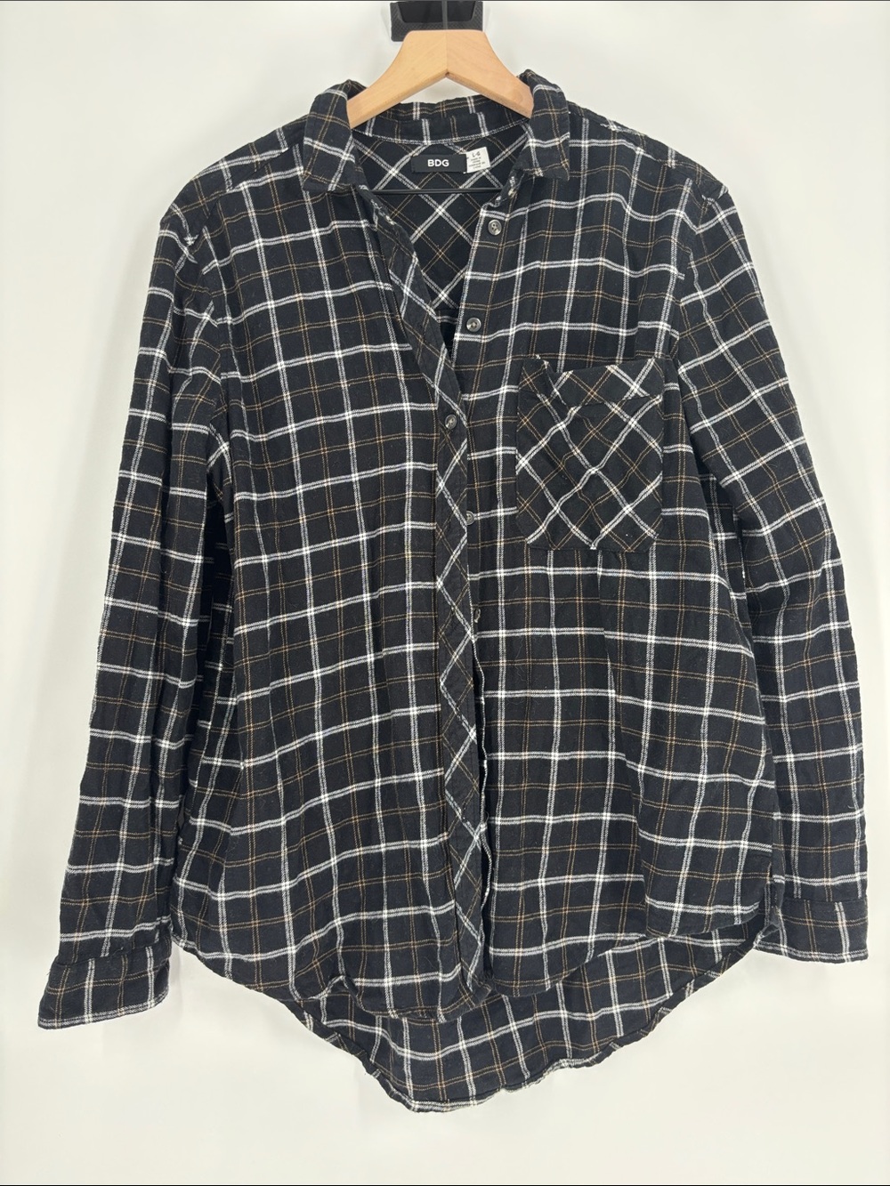Bdg black brown plaid large flannel shirt